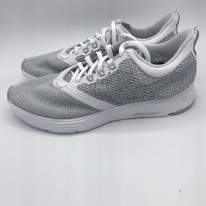 Women’s Nike Zoom Strike Running Sz 9.5